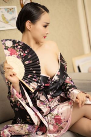 亚洲自拍另类欧美综合_国语配音超清